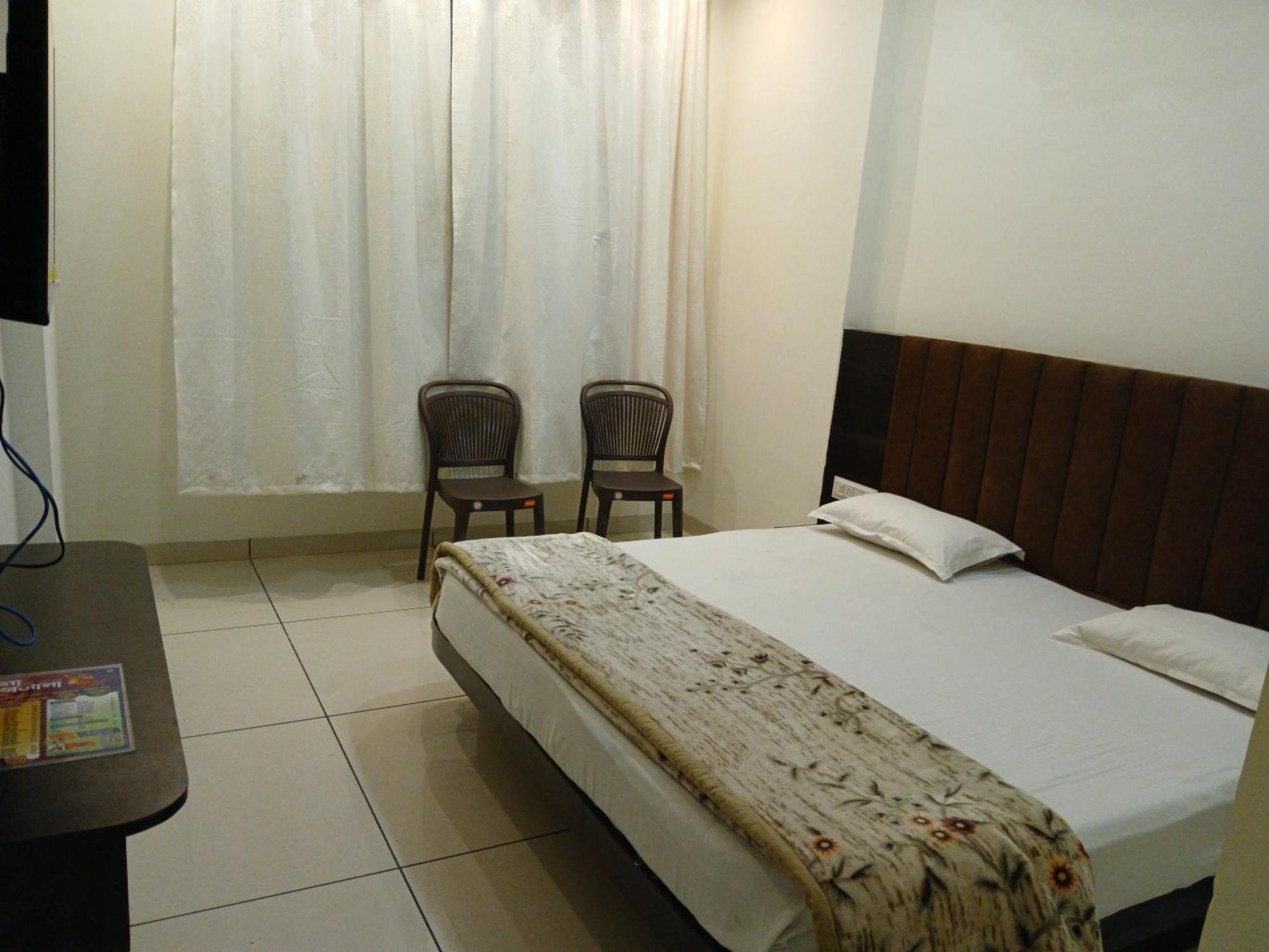 Hotel Jyoti Shree Ujaim Exterior foto
